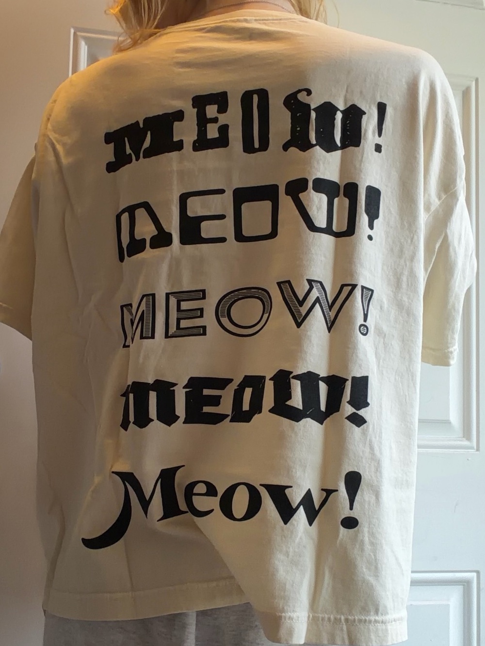 Dressed in Lala Show Me Your Kitties Tee in Neutral - Picture 7 of 8